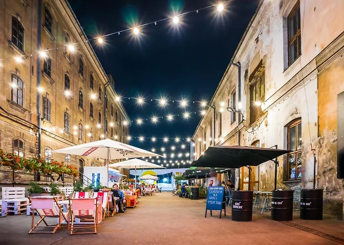 Discover Krakow Apartments - 3 Rakowicka St - Amazing Loft Near Main Station - Netflix